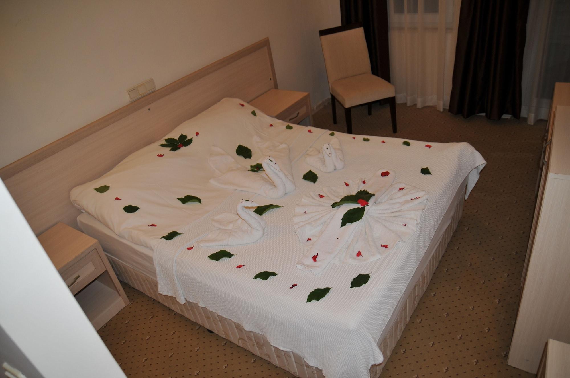Mikado Hotel ماهموتلار المظهر الخارجي الصورة